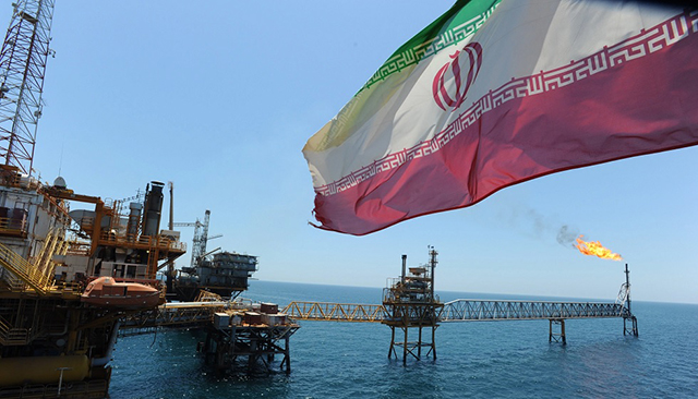 Petróleo a 10 dólares por el ingreso de Irán a los mercados