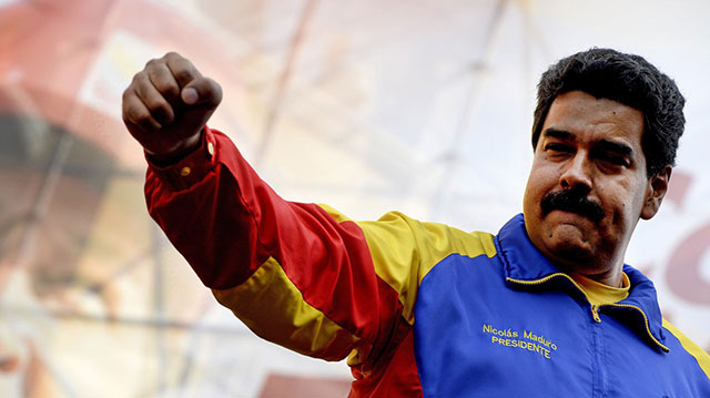 Maduro no aguantó el cacerolazo y se le fue encima a habitantes de Villa Rosa (Video)