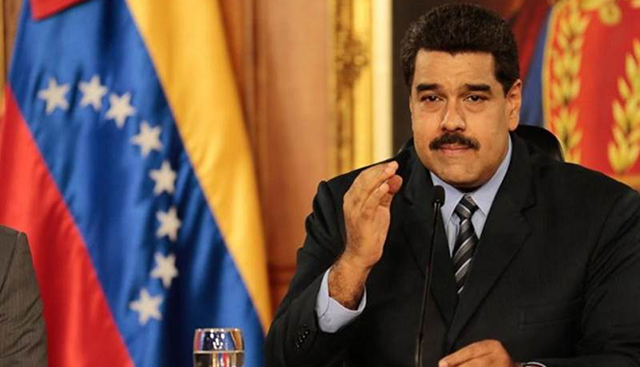 Maduro lleva tres horas de blablablá y no aterriza