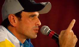 Capriles calificó de show el acto de Maduro hoy en Villa Rosa