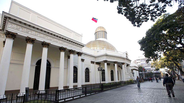 Gobierno cortó la luz a sede de la Asamblea Nacional
