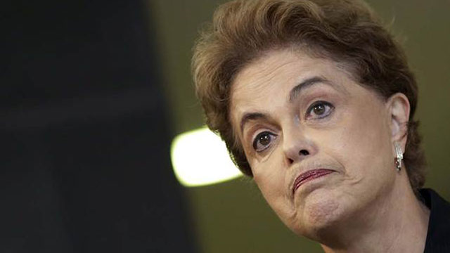 La defensa de Rousseff usa el mismo argumento de Chávez : golpe de Estado