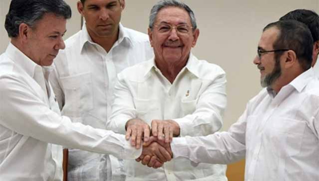 Con la entrada de las FARC a la política, Santos convierte a Colombia en territorio chavista