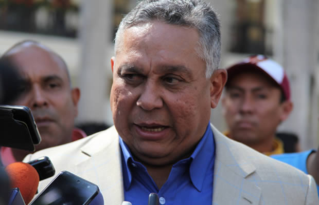«El ladrón de cantinas» solicitó al TSJ antejuicio de merito y prohibición de salida del país a la Fiscal Luisa Ortega