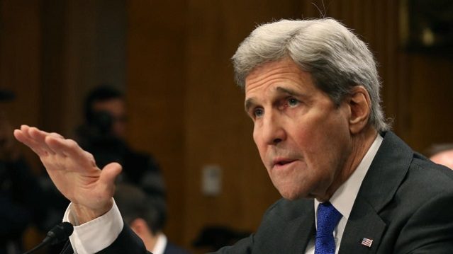Kerry se une a Almagro y pide revocatorio en Venezuela este año