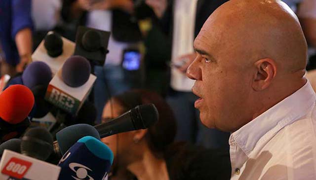 MUD anunciará el lunes «camino crítico» de los venezolanos ante la decisión del CNE