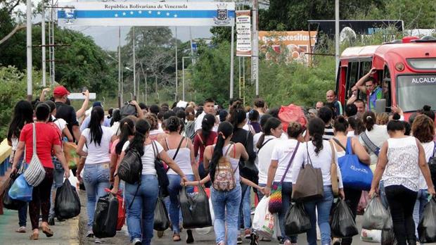 El coraje de los venezolanos forzó a Maduro a abrir la frontera