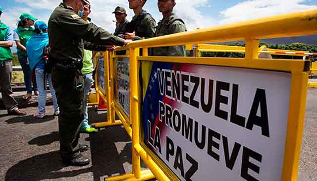 Cerrado paso entre Venezuela y Colombia por enfrentamientos en Ureña