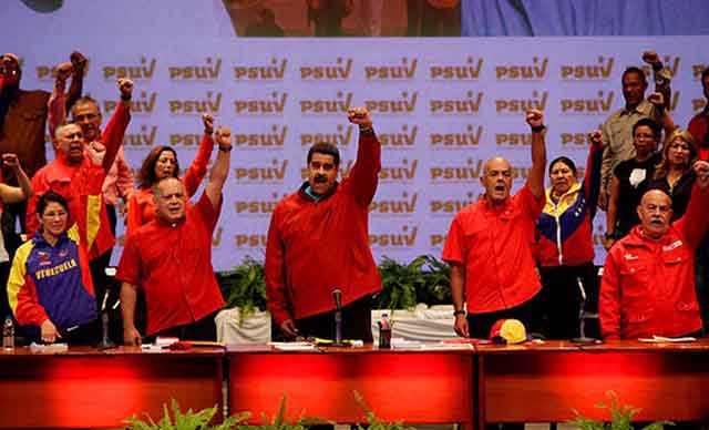 Chavismo rechaza plazo de la oposición para el 11 Noviembre para ratificar condiciones del diálogo