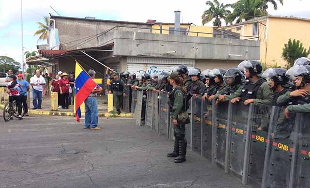 GNB obstaculiza movilización opositora en Puerto Ordaz