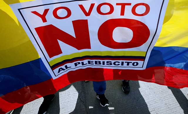 Así celebraron los colombianos el NO al acuerdo de Santos-FARC