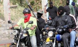 Los colectivos chavistas o las bandas de malandros armados que atacan al pueblo y defienden a Maduro