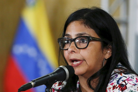 Delcy Eloína acusa a Washington del chantajear a los miembros de la OEA para que votaran contra Maduro