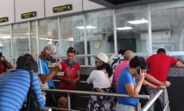 Decenas de venezolanos que viven en Panama de manera "irregular" varados en frontera con Costa Rica