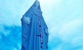 “Maduro asesino”: lo que colgaron en una estatua de la Virgen de la Paz