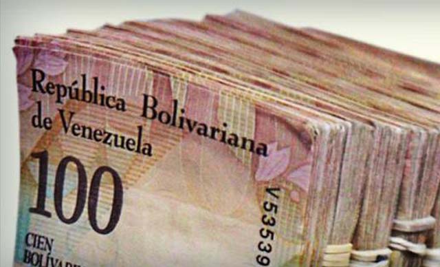 El bolívar se devalúa un 67% con nuevo sistema de divisas en Venezuela