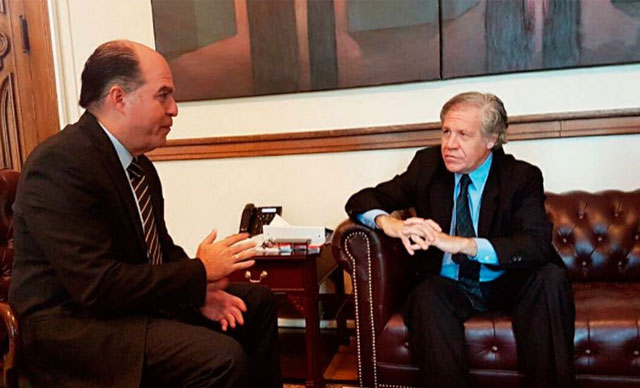 Julio Borges entregó documento a Almagro en rechazo al retiro de Venezuela de la OEA