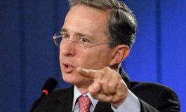 Álvaro Uribe denunció la pasividad de los gobiernos ante acciones de Maduro